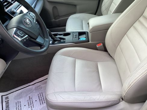 Certified 2016 Toyota Camry XLE image 23