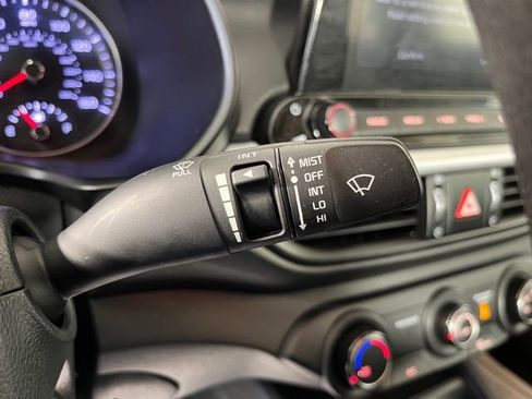 Used 2022 Kia Forte LXS image 23