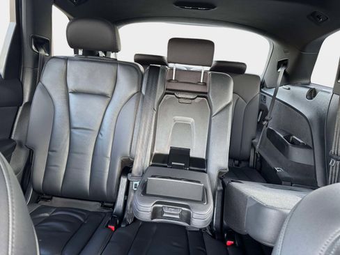 Used 2021 Audi Q7 3.0T Premium w/ Convenience Package image 40