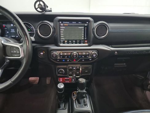 Used 2023 Jeep Wrangler Rubicon w/ Cold Weather Group image 20