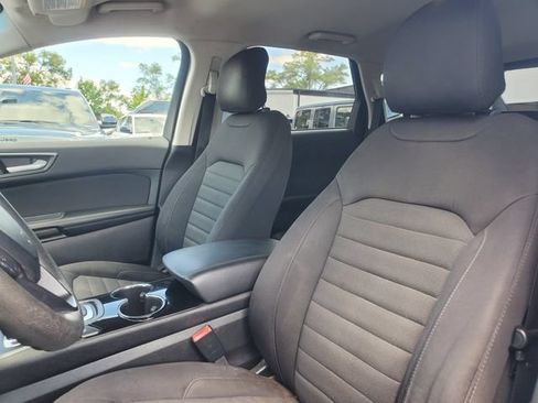 Used 2016 Ford Edge SE FWD image 5