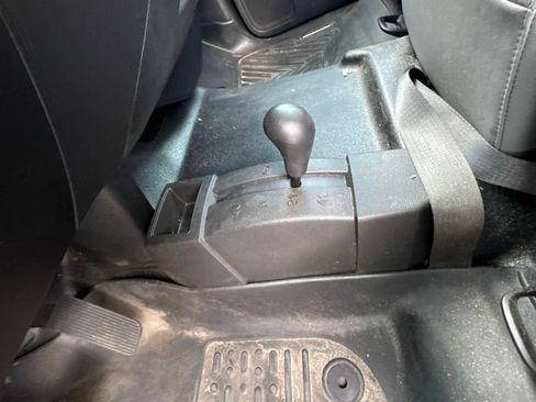 Used 2019 Chevrolet Silverado 2500 W/T AWD/4WD image 15