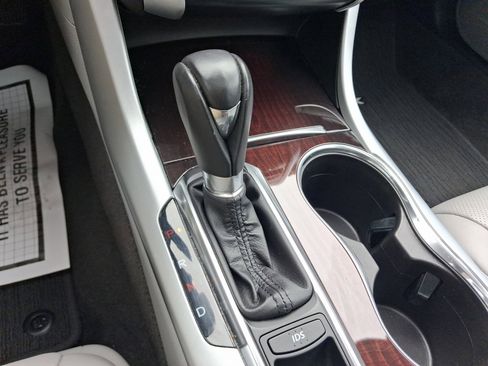 Used 2017 Acura TLX Base with Technology Package image 30