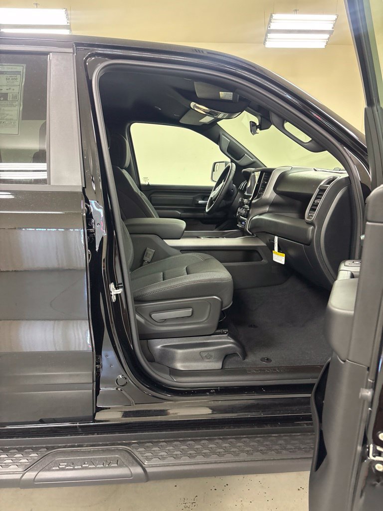 New 2027 RAM 1500 Express AWD/4WD image 23
