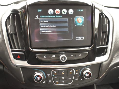 Used 2019 Chevrolet Traverse LT w/ LPO, Floor Liner Package AWD/4WD image 72