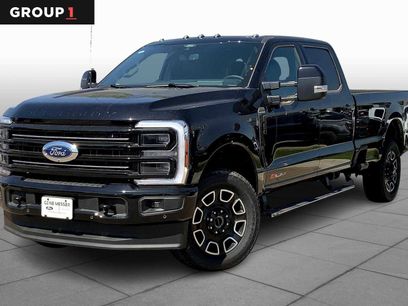 New 2025 Ford F350 Platinum w/ FX4 Off-Road Package