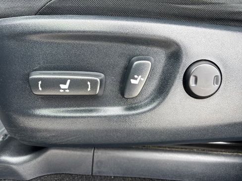 Used 2017 Toyota 4Runner SR5 image 25