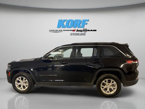 Used 2023 Jeep Grand Cherokee Limited image 8