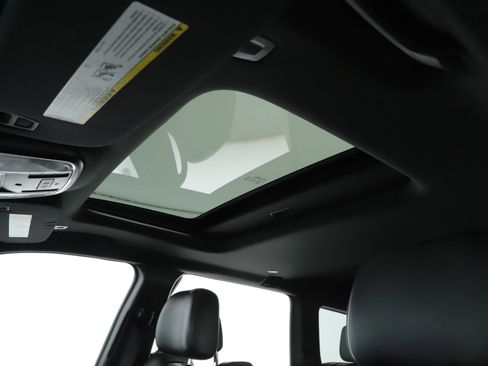 Used 2018 Jeep Grand Cherokee Altitude image 5