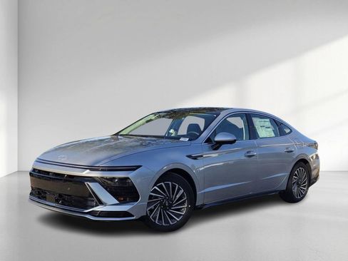 New 2025 Hyundai Sonata Limited FWD image 1