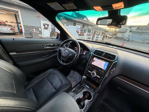 Used 2016 Ford Explorer Limited w/ Equipment Group 301A image 23