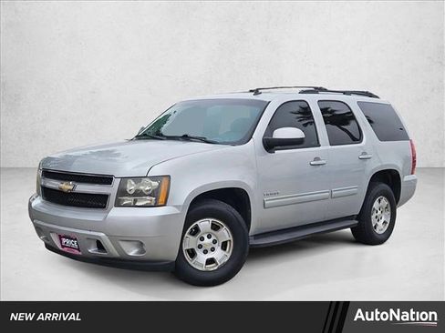 Used 2011 Chevrolet Tahoe LS RWD image 1