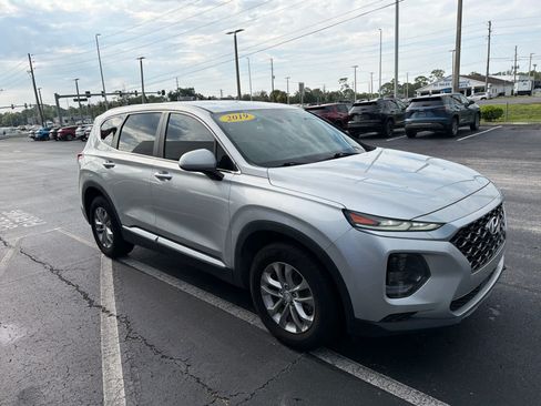 Used 2019 Hyundai Santa Fe SE FWD image 7