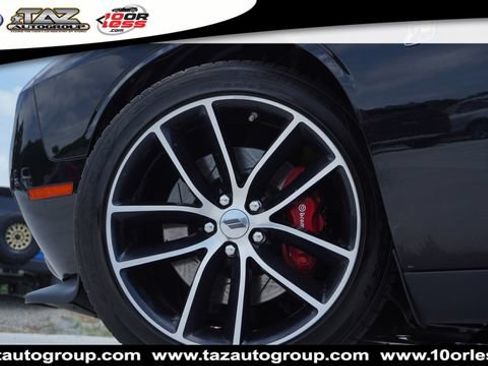 Used 2018 Dodge Challenger R/T Scat Pack RWD image 3