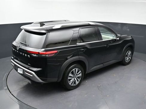 Used 2025 Nissan Pathfinder SL FWD image 27