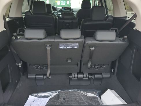 New 2026 Honda Odyssey EX-L image 12