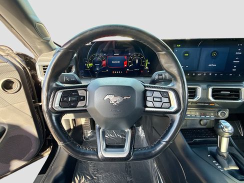 Used 2024 Ford Mustang Premium image 40