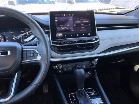 Used 2023 Jeep Compass Sport AWD/4WD image 6