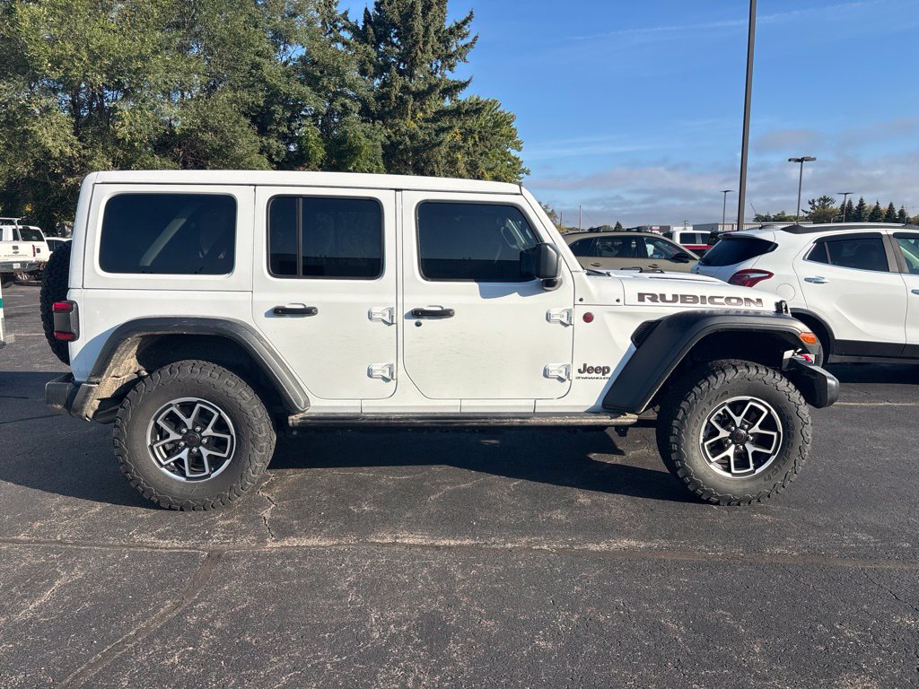 Used 2024 Jeep Wrangler Unlimited Rubicon w/ Convenience Group AWD/4WD image 5