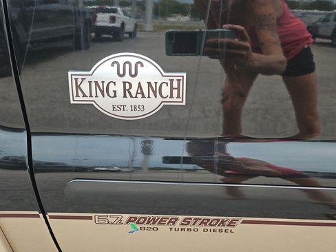Used 2011 Ford F250 King Ranch w/ FX4 Off Road Pkg AWD/4WD image 10
