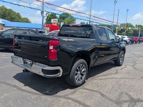 Used 2024 Chevrolet Silverado 1500 LT AWD/4WD image 7