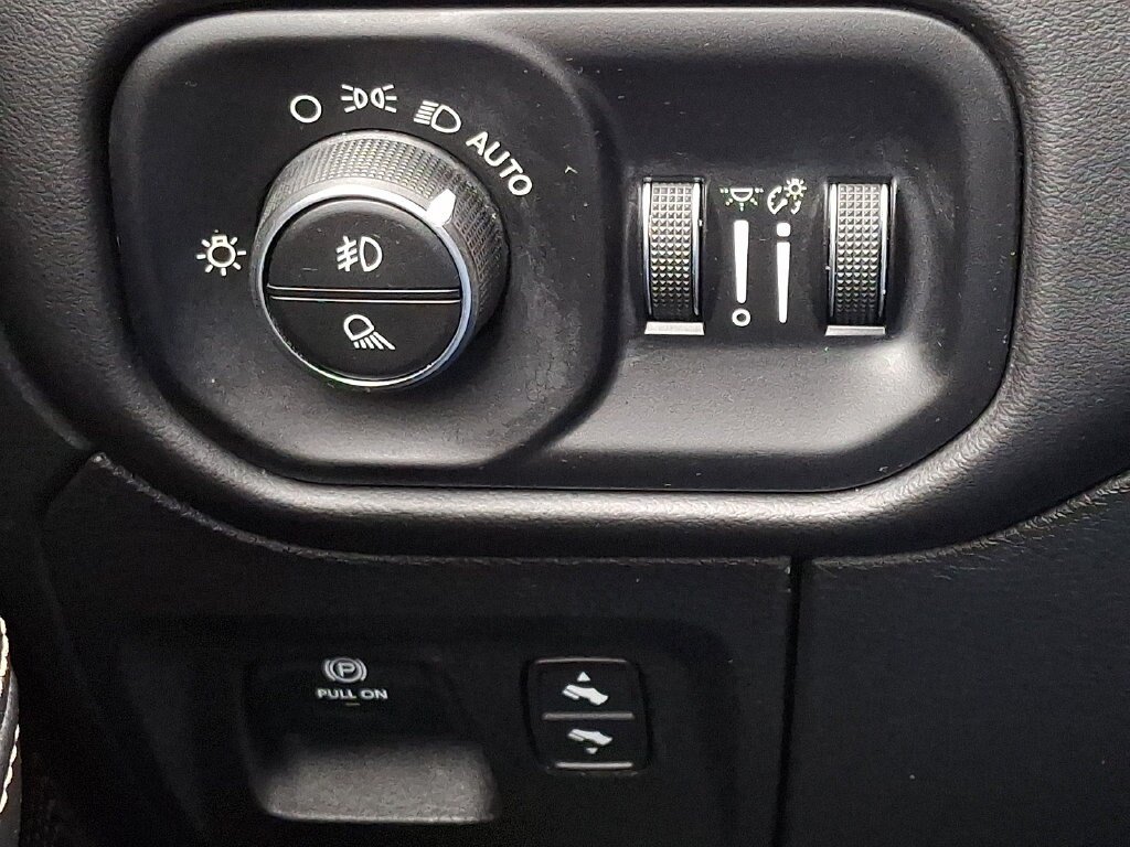 Used 2022 RAM 1500 Limited AWD/4WD image 28