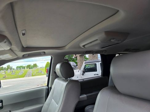 Used 2008 Toyota Sequoia Platinum w/ Cold Area Pkg AWD/4WD image 24