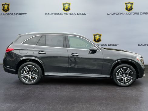Used 2025 Mercedes-Benz GLC 350e 4MATIC image 4