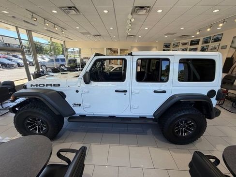 Used 2026 Jeep Wrangler Unlimited Rubicon 392 w/ Quick Order Package 27X Moab AWD/4WD image 4