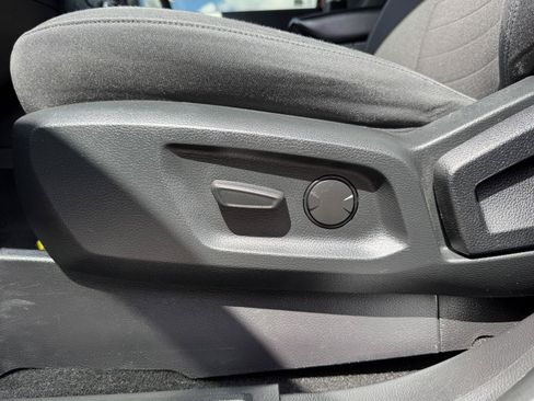 Used 2019 Ford Ranger XLT w/ Equipment Group 302A Luxury RWD image 13