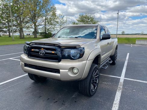 Used 2006 Toyota Tacoma 4x4 Access Cab image 3
