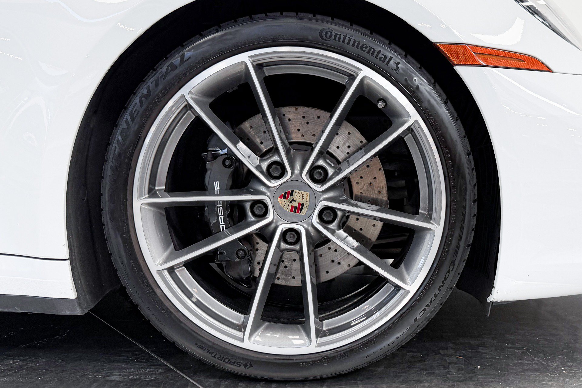 Used 2020 Porsche 911 Carrera 4S AWD/4WD image 28