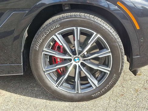 Used 2023 BMW X6 xDrive40i w/ Executive Package image 8