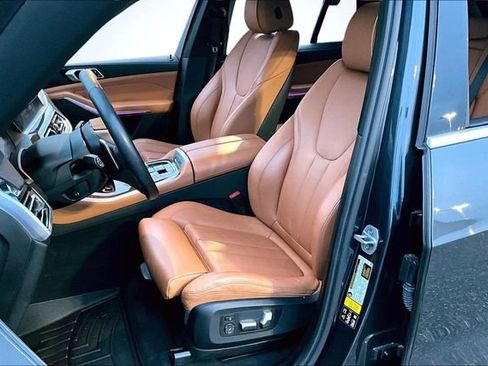 Used 2022 BMW X5 xDrive40i w/ Premium Package image 22