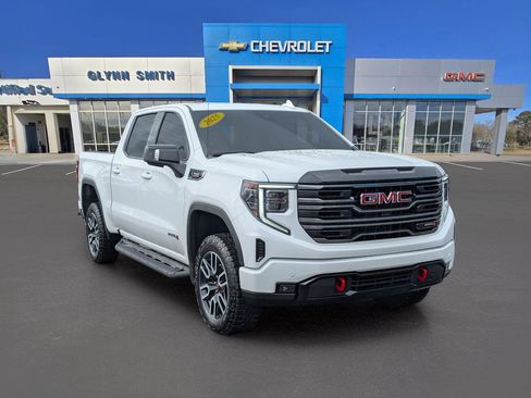 Used 2025 GMC Sierra 1500 AT4 w/ AT4 Preferred Package image 3