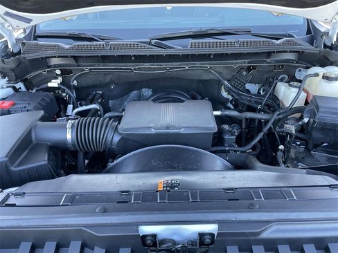 Used 2024 GMC Sierra 2500 SLE w/ SLE Value Package; image 13