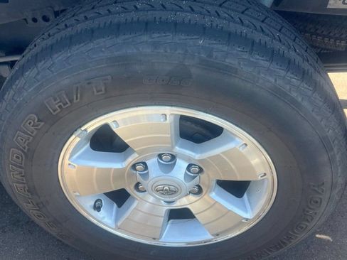 Used 2015 Toyota Tacoma PreRunner w/ TRD Sport Package RWD image 7