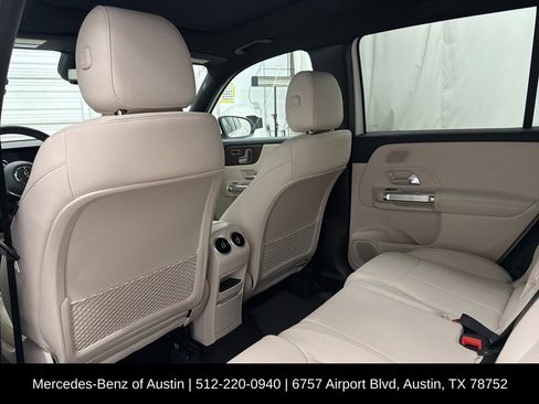 Used 2026 Mercedes-Benz GLB 250 image 18