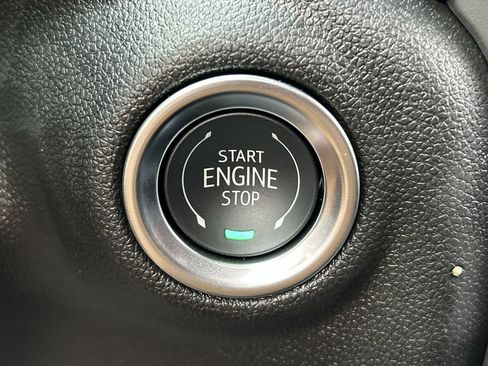 New 2025 GMC Sierra 2500 Pro w/ Convenience Package image 17