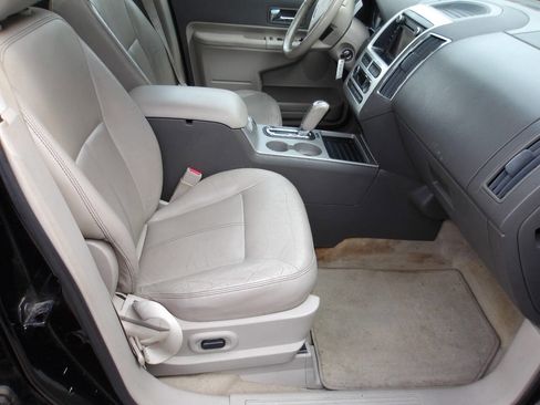Used 2009 Ford Edge SEL image 9
