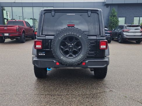 Used 2023 Jeep Wrangler Unlimited w/ Sun & Screen Package AWD/4WD image 6
