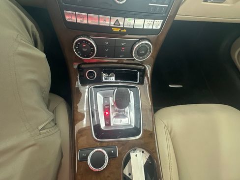 Used 2017 Mercedes-Benz SLC 300 image 20