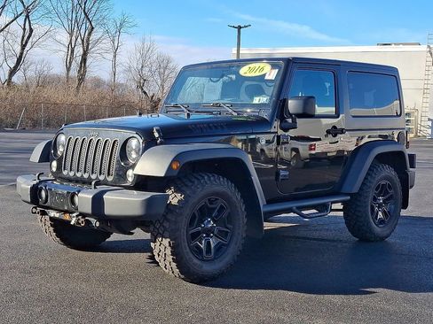 Used 2016 Jeep Wrangler Sport AWD/4WD image 3