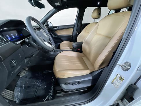 Used 2022 Volkswagen Tiguan SE AWD/4WD image 20