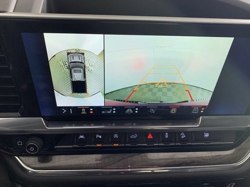 Used 2024 Chevrolet Silverado 1500 LTZ w/ Technology Package image 8