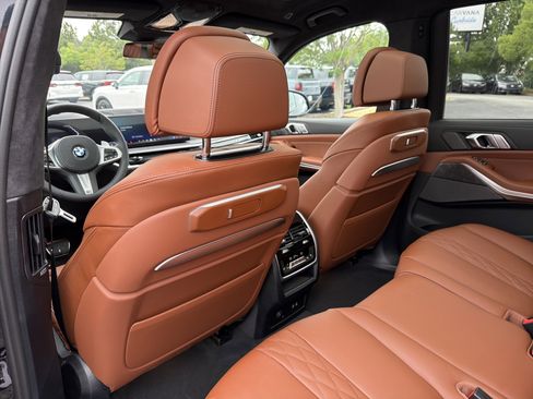 New 2027 BMW X7 xDrive40i AWD/4WD image 24