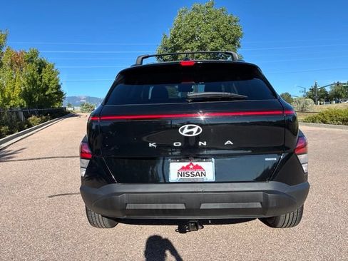 Used 2025 Hyundai Kona SEL AWD/4WD image 6