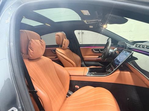 Used 2023 Mercedes-Benz S 580 4MATIC Sedan image 48