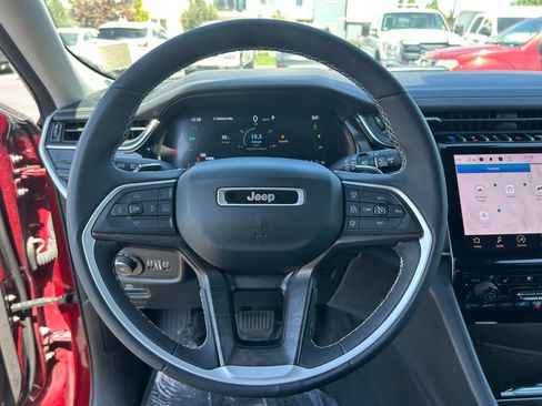 Used 2022 Jeep Grand Cherokee Limited 4xe w/ Luxury Tech Group II AWD/4WD image 21