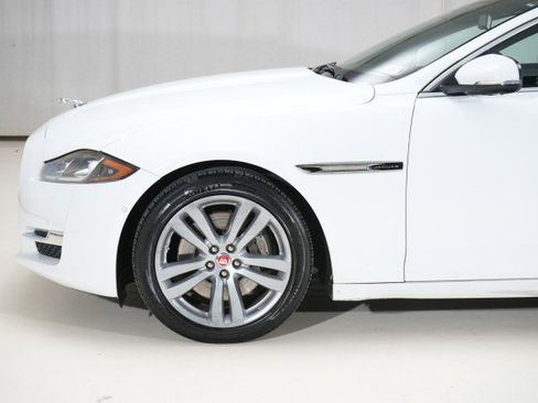 Used 2016 Jaguar XJ L Portfolio image 3